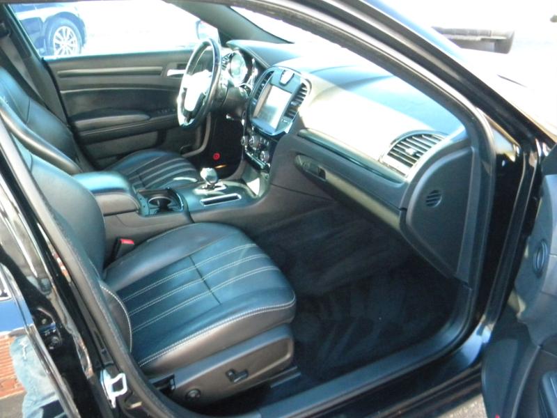 Chrysler 300 S V6 AWD 2014