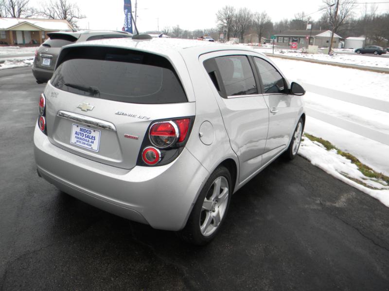 Chevrolet Sonic LTZ Auto 5-Door 2015