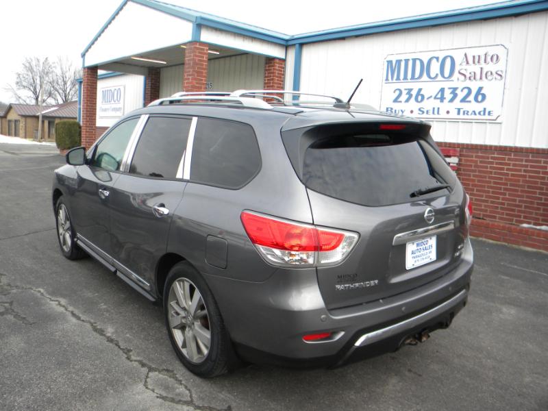 Nissan Pathfinder Platinum 4WD 2016