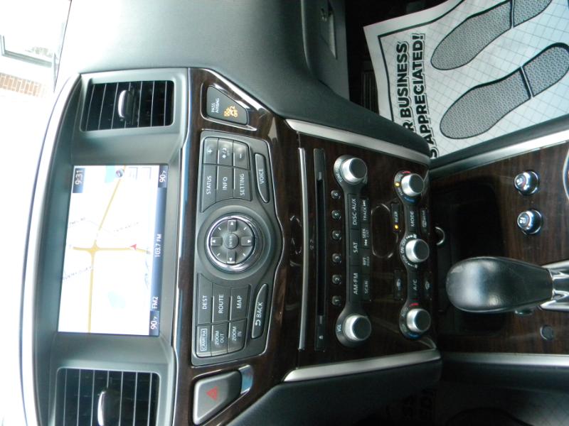 Nissan Pathfinder Platinum 4WD 2016