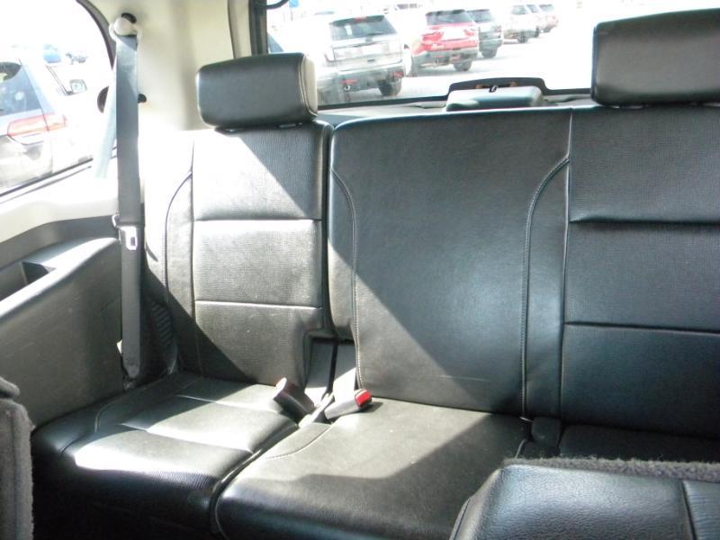 Nissan Armada Platinum 4WD 2010