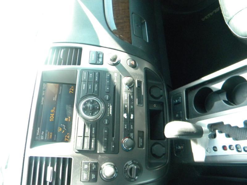 Nissan Armada Platinum 4WD 2010