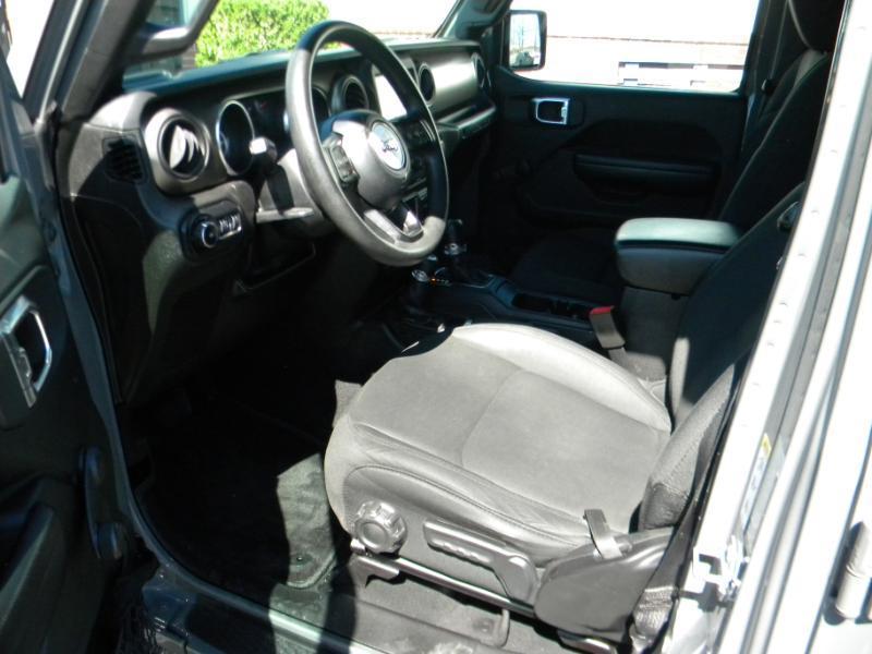 Jeep Wrangler Unlimited Sport 2018