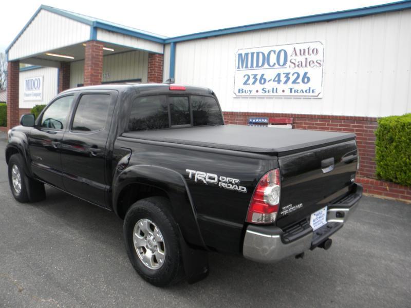 Toyota Tacoma Double Cab V6 5AT 4WD 2015
