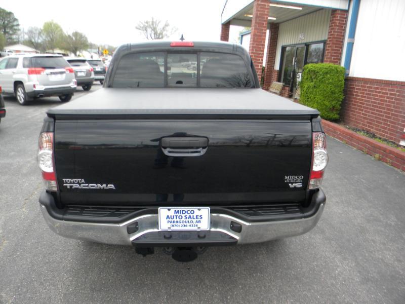 Toyota Tacoma Double Cab V6 5AT 4WD 2015