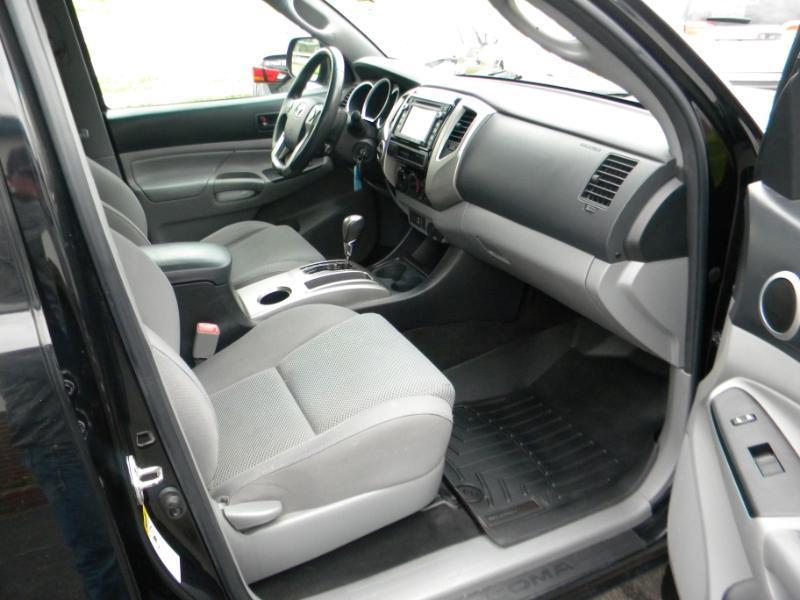 Toyota Tacoma Double Cab V6 5AT 4WD 2015