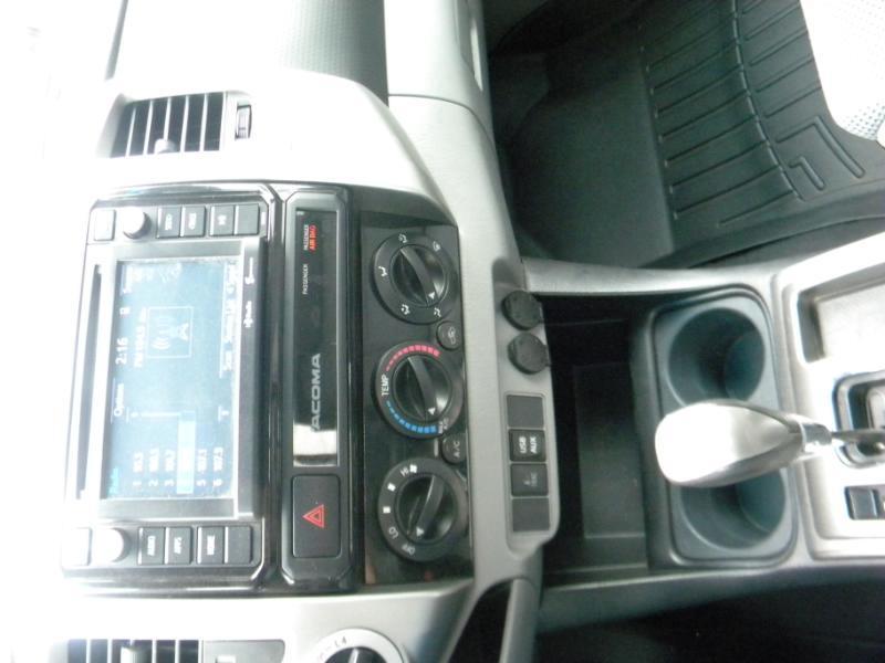 Toyota Tacoma Double Cab V6 5AT 4WD 2015