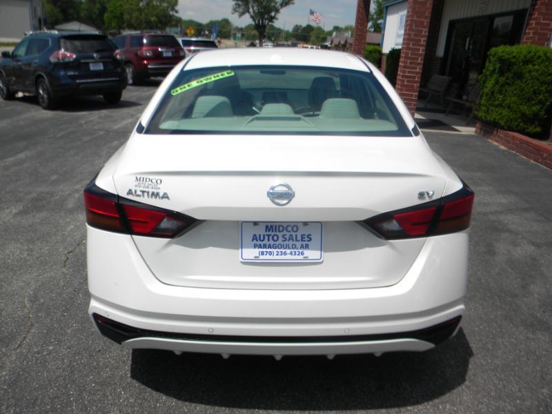 Nissan Altima 2.5 SV 2022