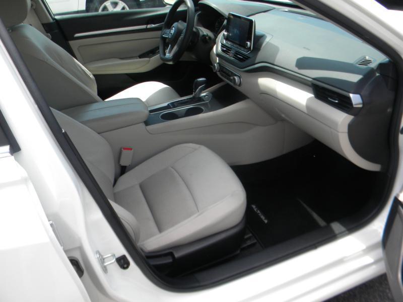 Nissan Altima 2.5 SV 2022