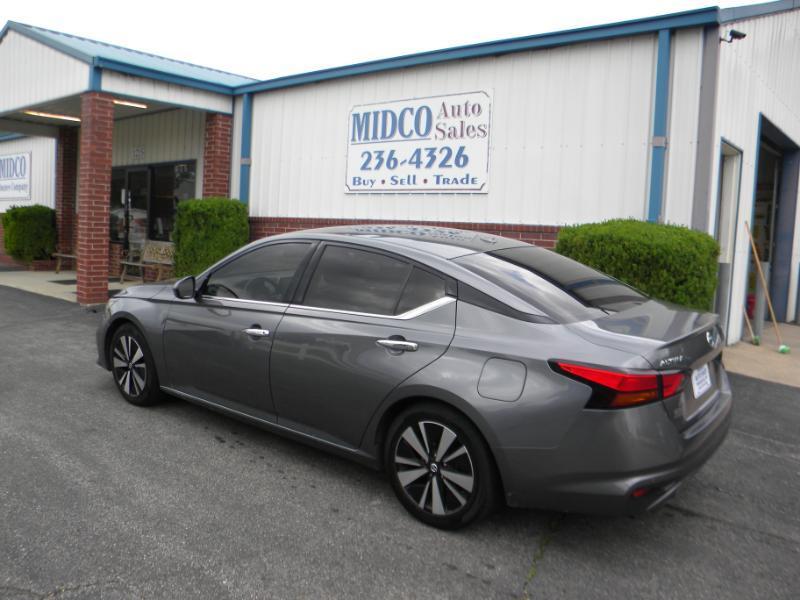 Nissan Altima 2.5 SL 2020