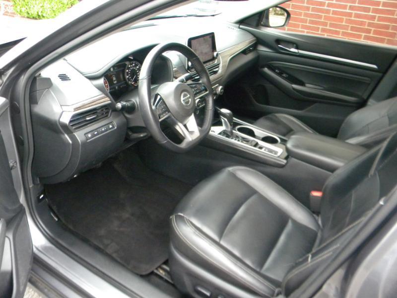 Nissan Altima 2.5 SL 2020