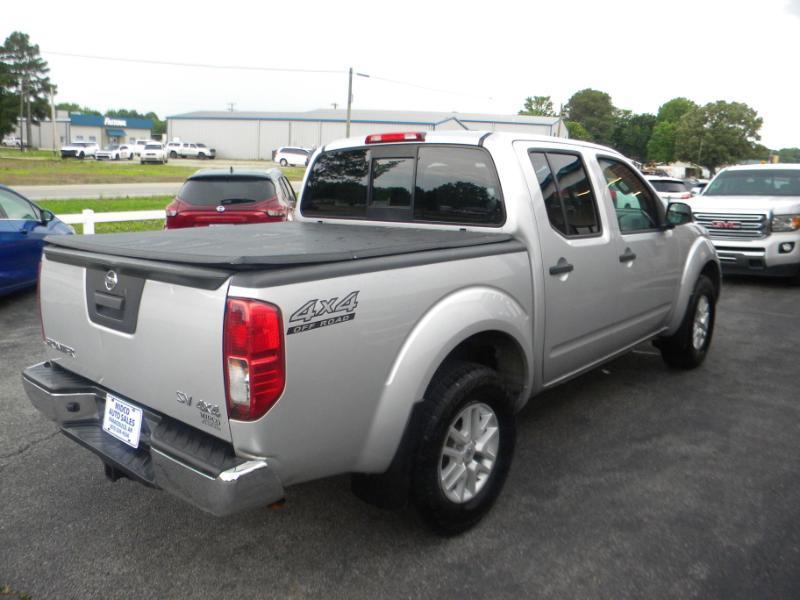 Nissan Frontier SL Crew Cab 5AT 4WD 2019