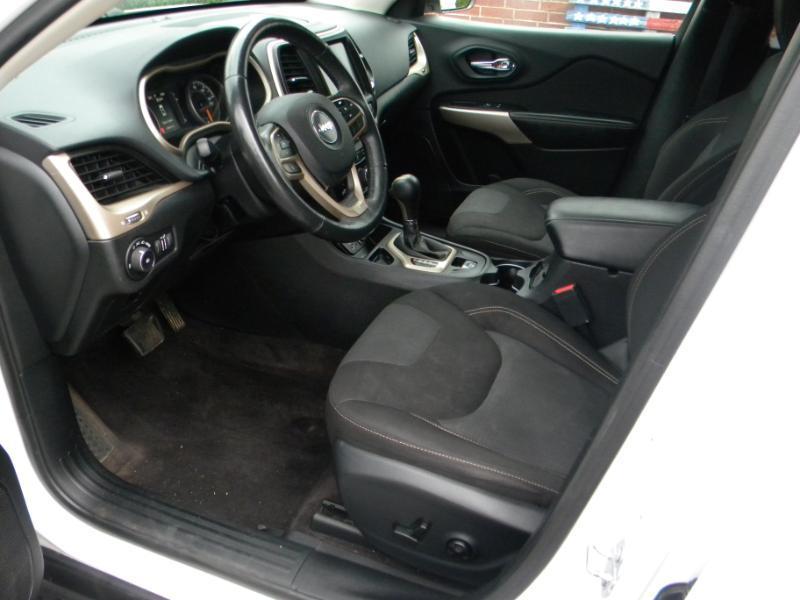 Jeep Cherokee Latitude FWD 2017