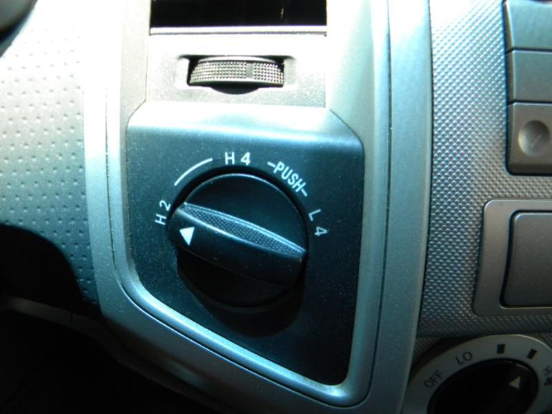 Toyota Tacoma Double Cab Long Bed V6 Auto 4WD 2011