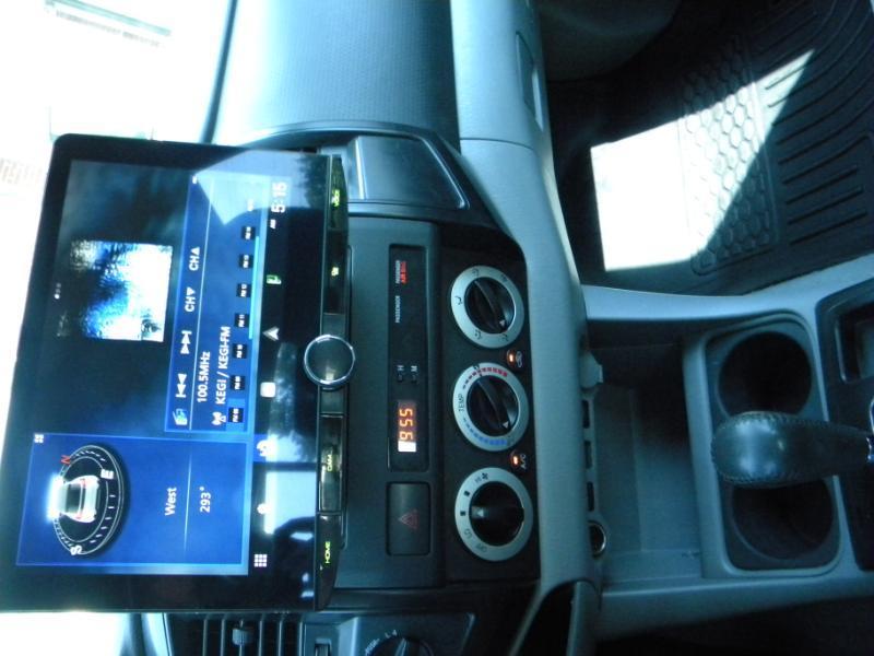 Toyota Tacoma Double Cab Long Bed V6 Auto 4WD 2011