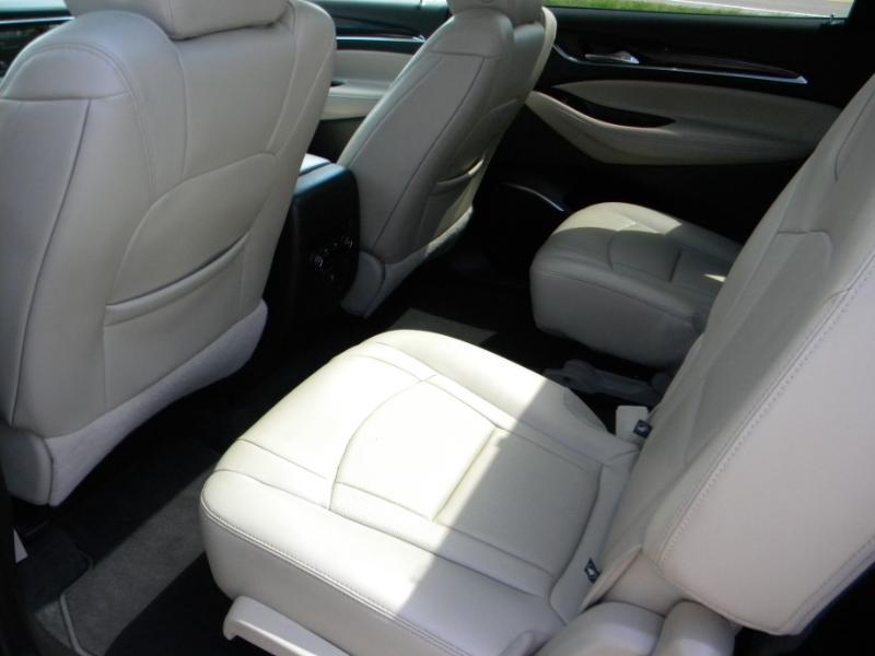 Buick Enclave Essence AWD 2019
