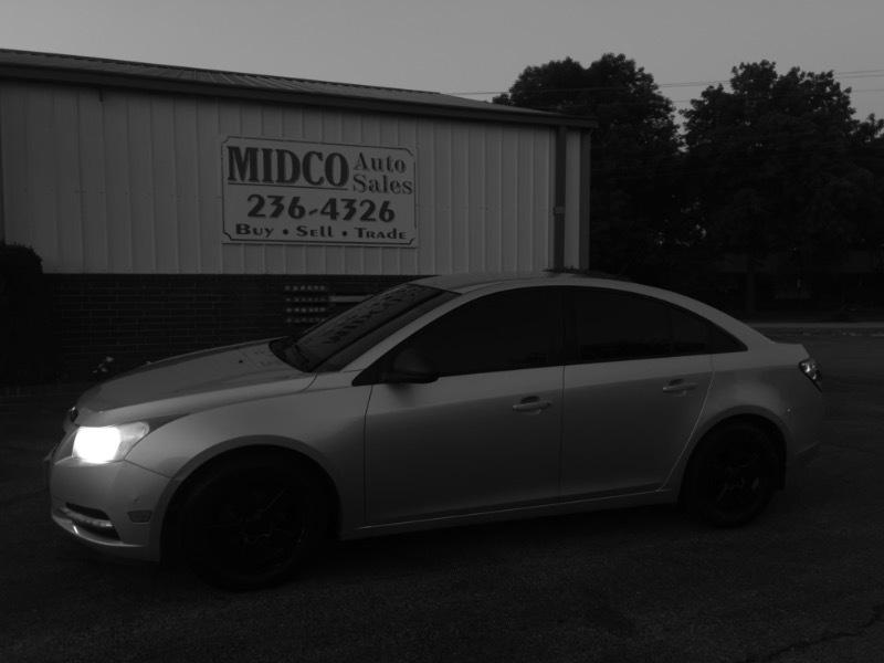 2013 Chevrolet Cruze LS Manual