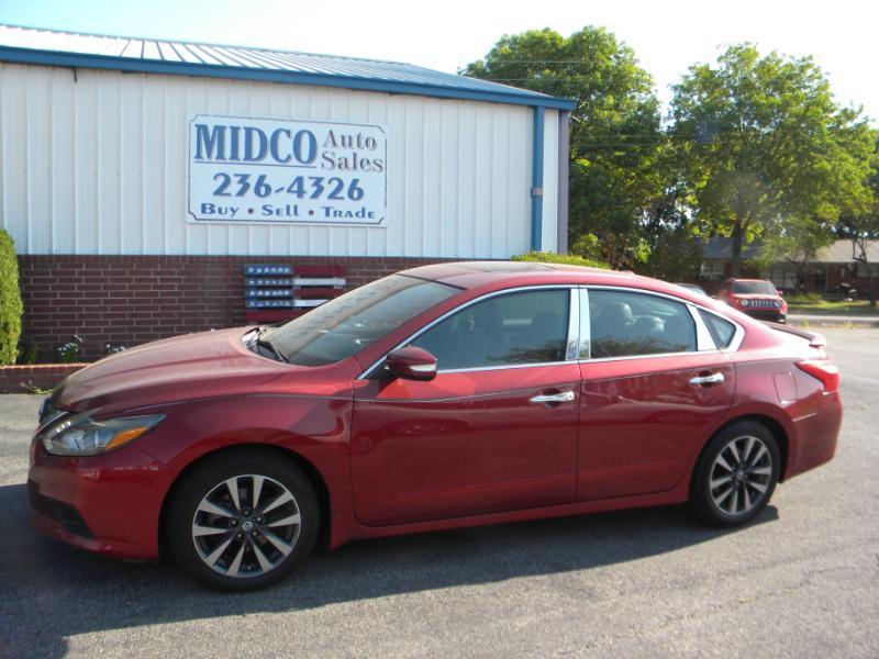 Nissan Altima 2.5 SR 2016