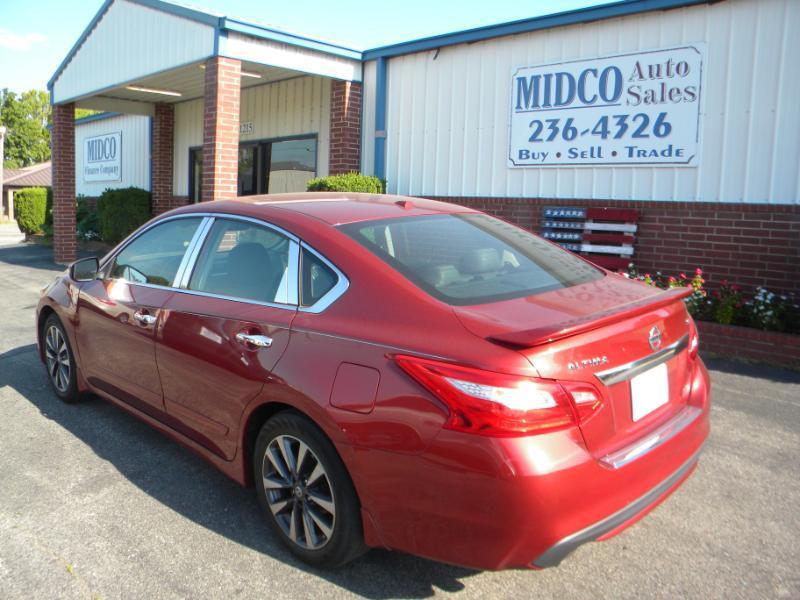 Nissan Altima 2.5 SR 2016