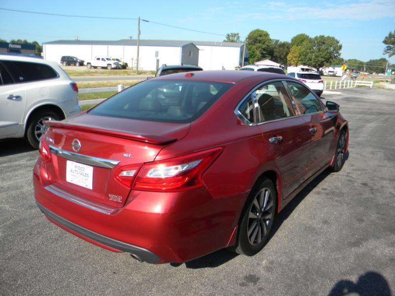 Nissan Altima 2.5 SR 2016