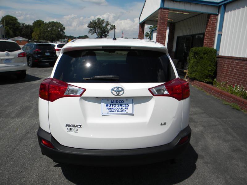 Toyota RAV4 LE FWD 2013