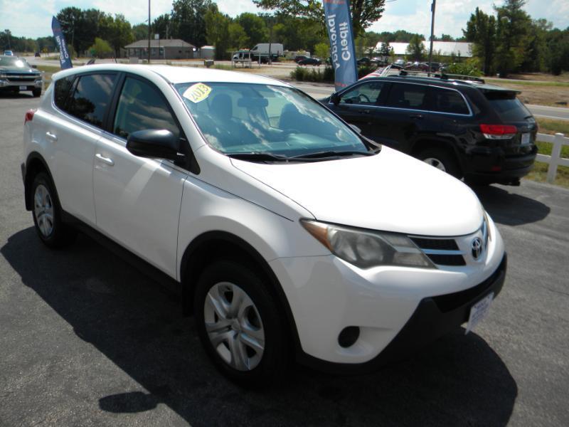 Toyota RAV4 LE FWD 2013