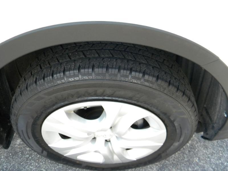 Toyota RAV4 LE FWD 2013