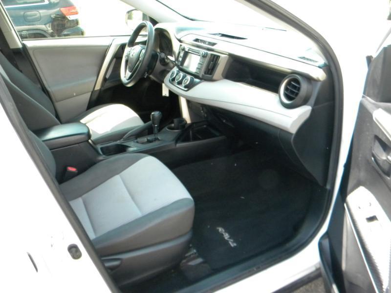 Toyota RAV4 LE FWD 2013