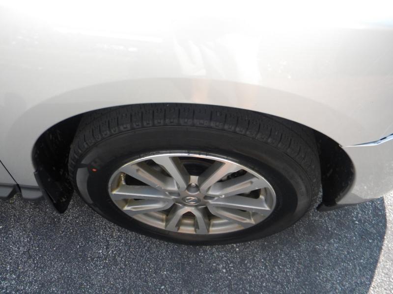 Nissan Pathfinder SV 4WD 2015