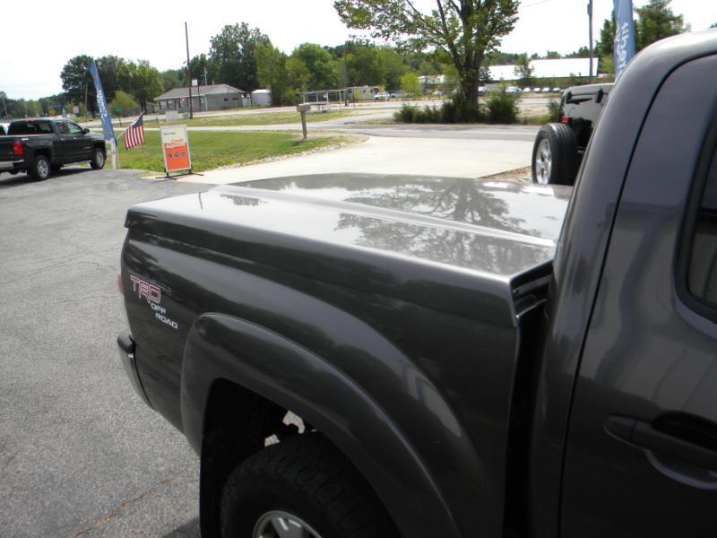 Toyota Tacoma Double Cab V6 4WD 2011