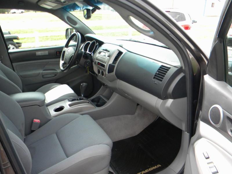 Toyota Tacoma Double Cab V6 4WD 2011