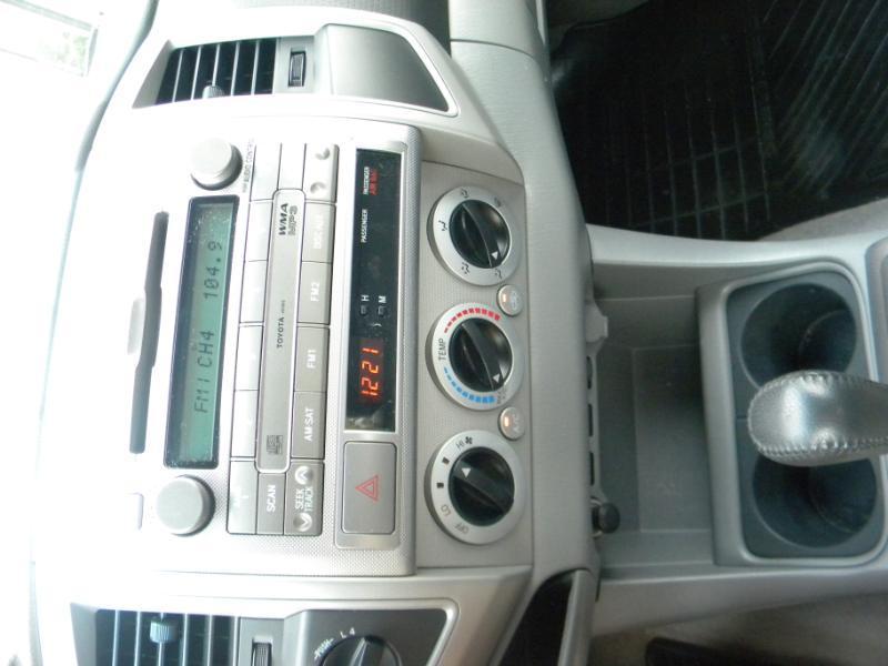Toyota Tacoma Double Cab V6 4WD 2011