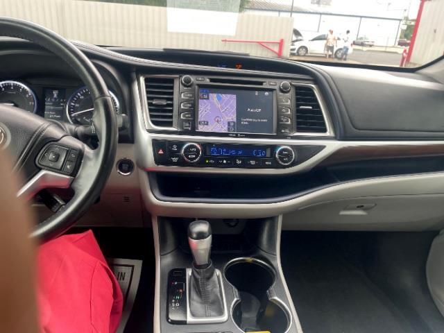 Toyota Highlander Limited Platinum FWD V6 2015 Toyota Highlander Limited Platinum FWD V6 2015