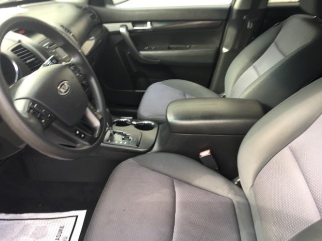Kia Sorento 2WD 4dr I4 LX 2013