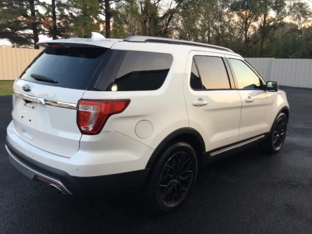 Ford Explorer XLT FWD 2016
