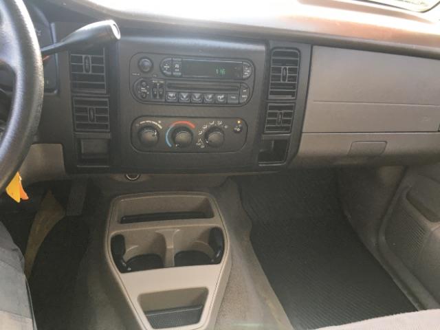 Dodge Dakota SLT Quad Cab 2WD 2003