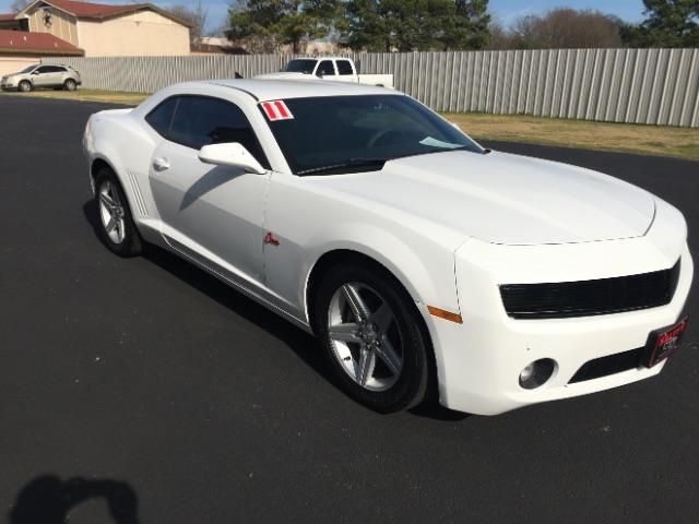 Chevrolet Camaro LS Coupe 2011