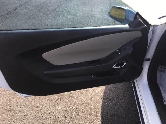 Chevrolet Camaro LS Coupe 2011