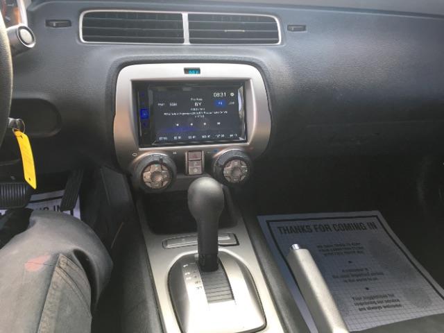 Chevrolet Camaro LS Coupe 2011