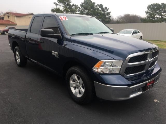 RAM 1500 Classic Tradesman 4x2 Quad Cab 6'4" Box 2019