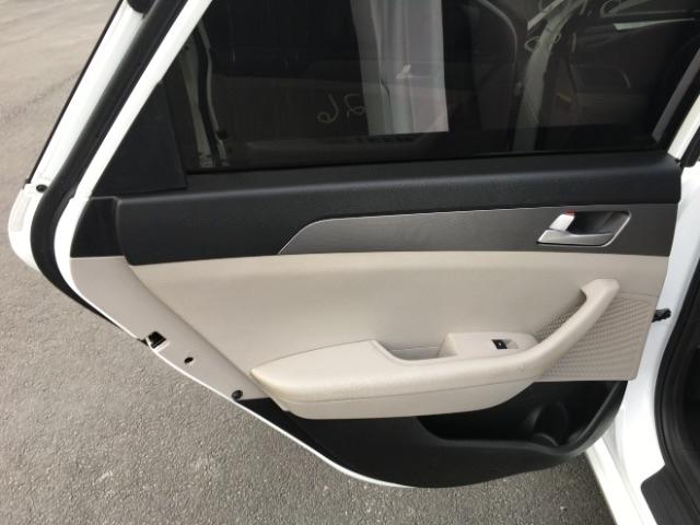 Hyundai Sonata 4dr Sdn 2.4L SE 2016