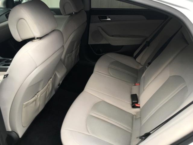 Hyundai Sonata 4dr Sdn 2.4L SE 2016