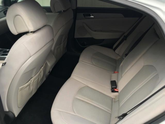 Hyundai Sonata 4dr Sdn 2.4L SE 2016