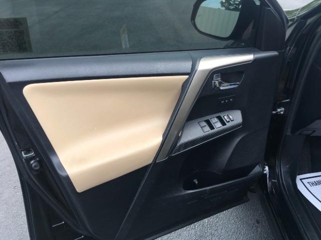 Toyota RAV4 FWD 4dr Limited (Natl) 2015