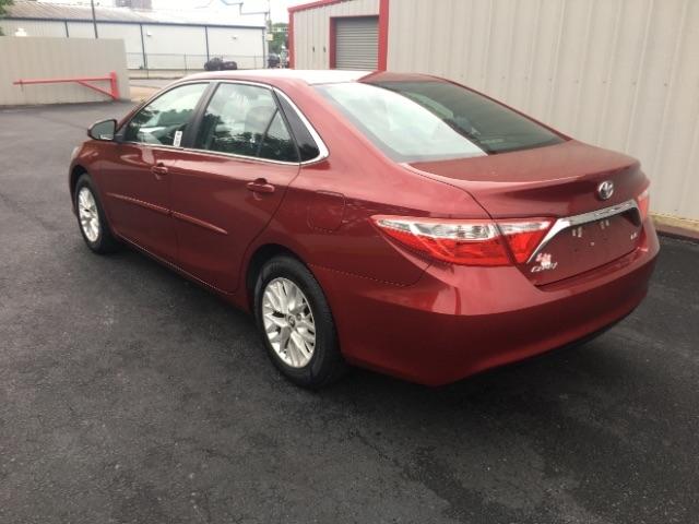 Toyota Camry XLE Auto (Natl) 2017