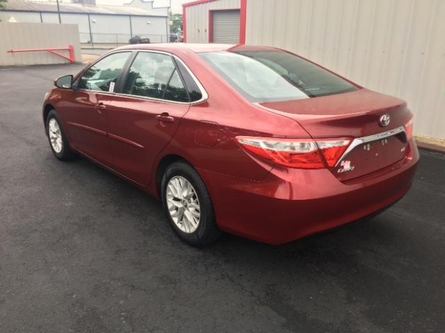 Toyota Camry XLE Auto (Natl) 2017