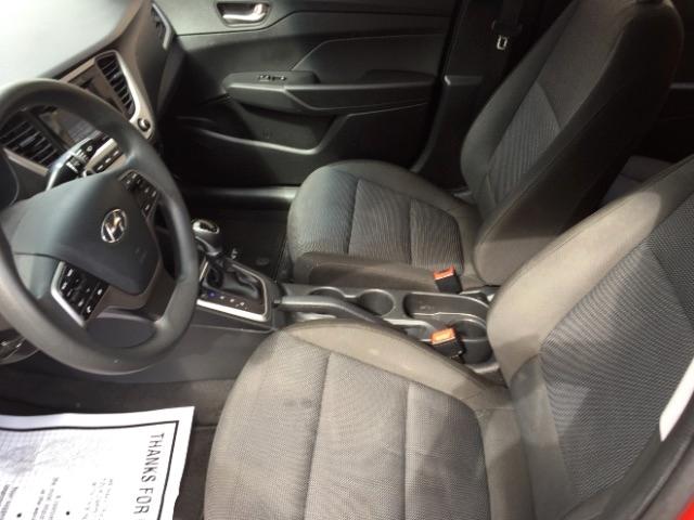 Hyundai Accent SE Sedan IVT 2022