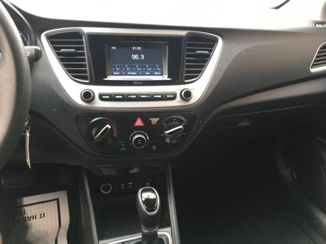 Hyundai Accent SE Sedan IVT 2022