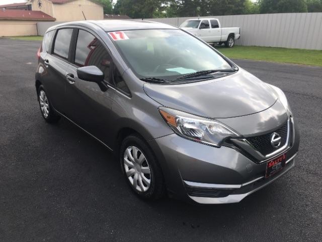 Nissan Versa Note SV CVT 2017