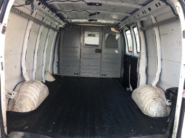 Chevrolet Express Cargo Van RWD 2500 135" 2015